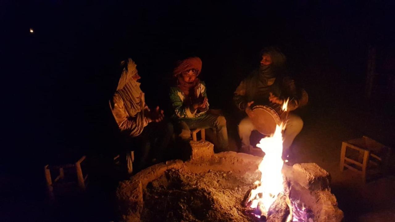 La Petite Maison Du Lac Iriki Foum Zguid Kültér fotó