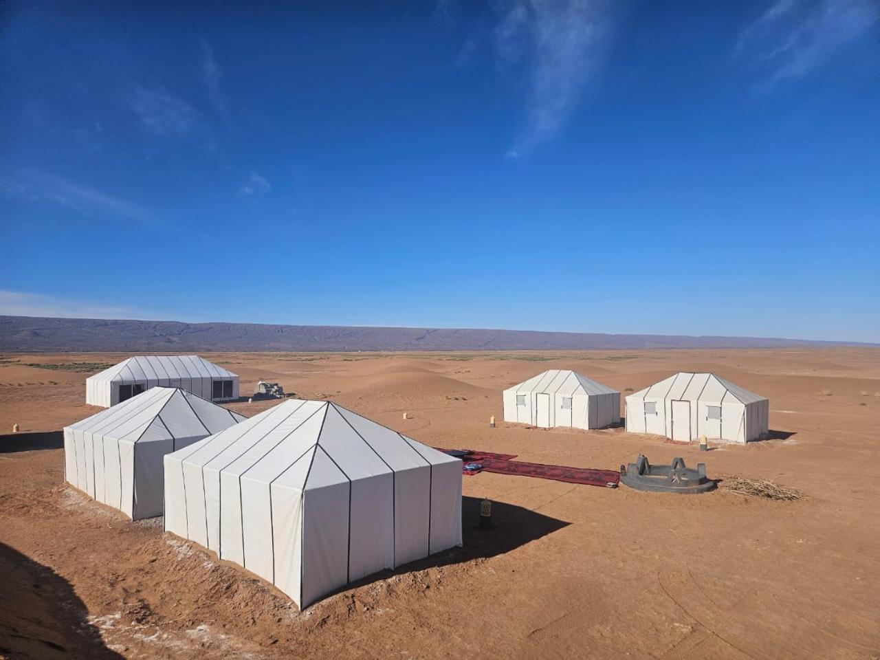 La Petite Maison Du Lac Iriki Foum Zguid Kültér fotó